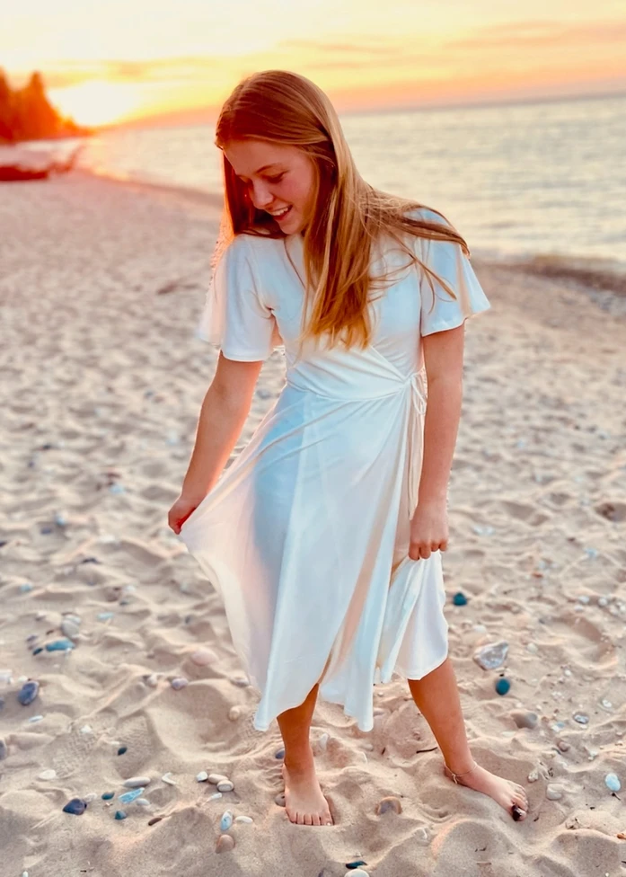 db1d5a_497f6eb4976c41fd8987c34e837a945a~mv2